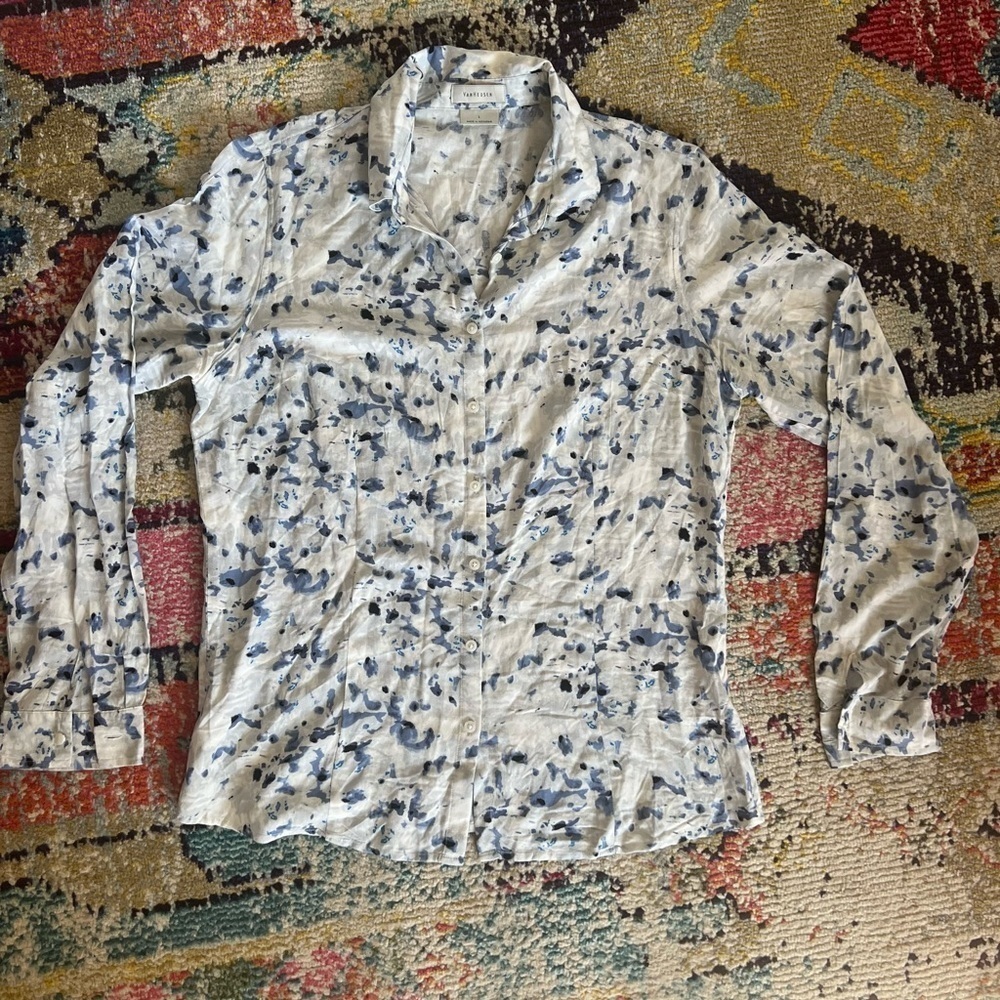 Van Heusen button down shirt size L 100% rayon